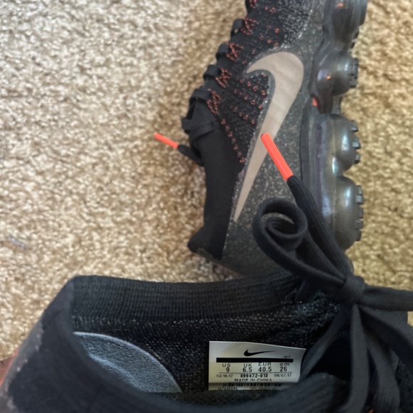 Nike Vapormax - Picture 4 of 5
